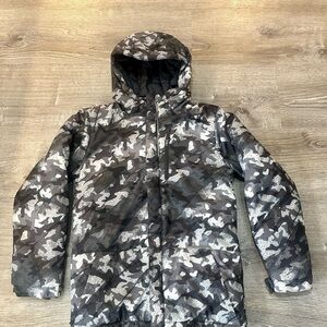 Boys Columbia Winter Coat: Black and Gray Camouflage Hooded